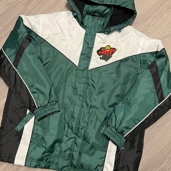 Minnesota Wild G-III Sports by Carl Banks Jacket - Picture 2 of 6